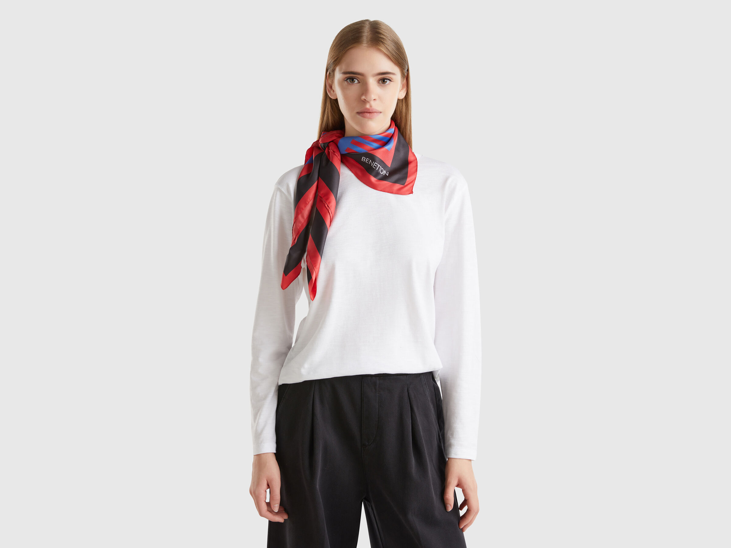 SQUARE SCARF Mujer image number 3